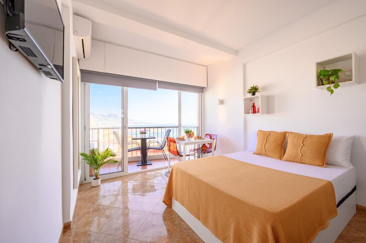 Sea & Mountain, Front Line, 1 Min To Beach By 10Tosea Fuengirola Exterior foto